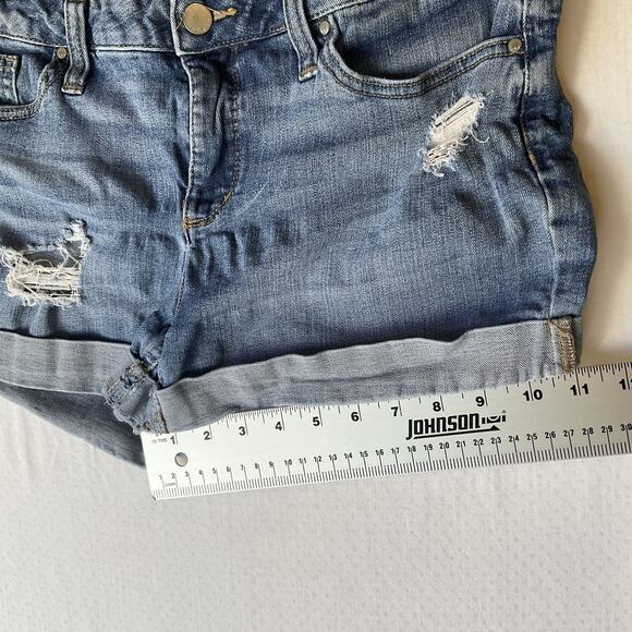 A.n.a Women Shorts 10P Blue Denim Distressed Cuffed Button 3" Inseam - Picture 5 of 12